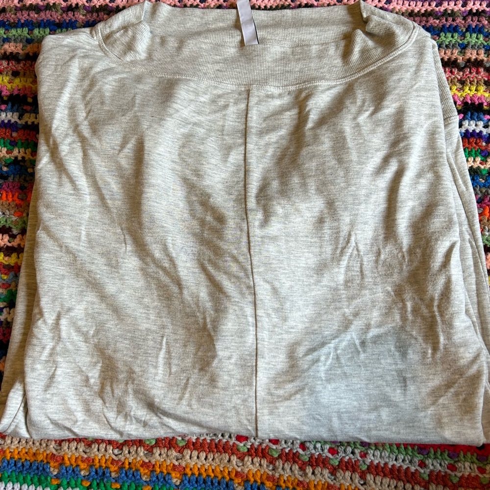 Athleta Tunic Cashmere Women’s Large with Thumb Holes